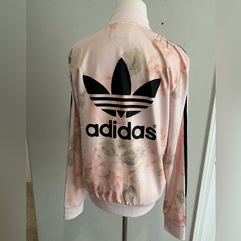 Adidas Originals Women's Floral  Pink Floral Jacket Sz Small Limited collection